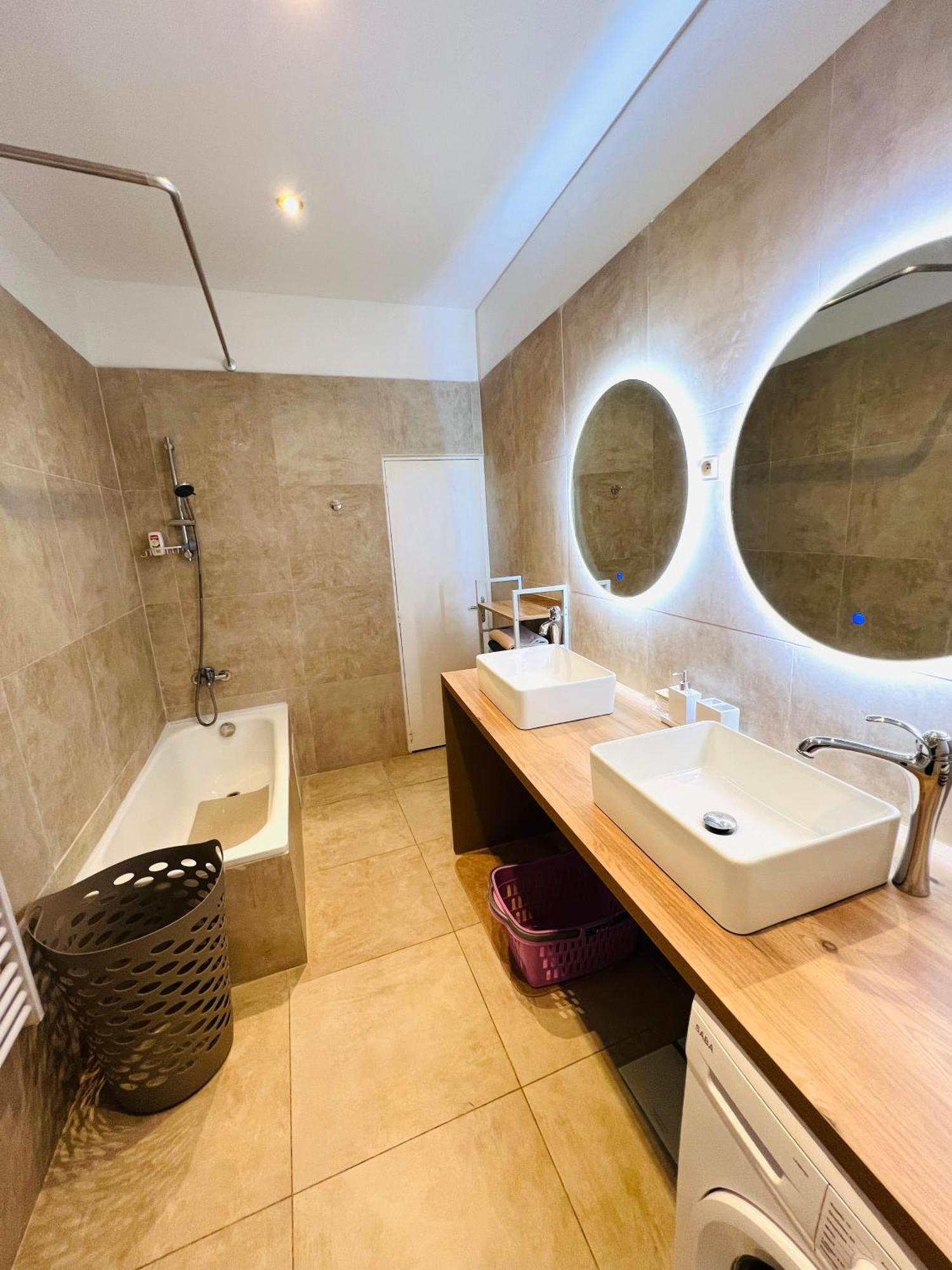 Le Theatro Apartment Orange  Exterior photo